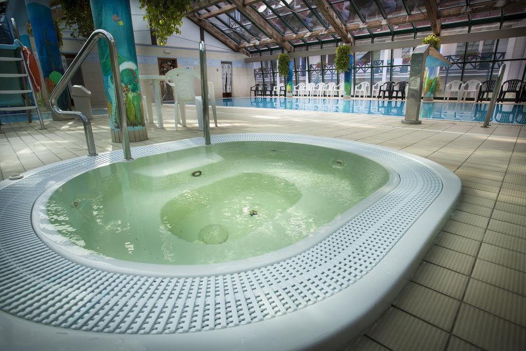 Hotel Las Piechowice Bagian luar foto